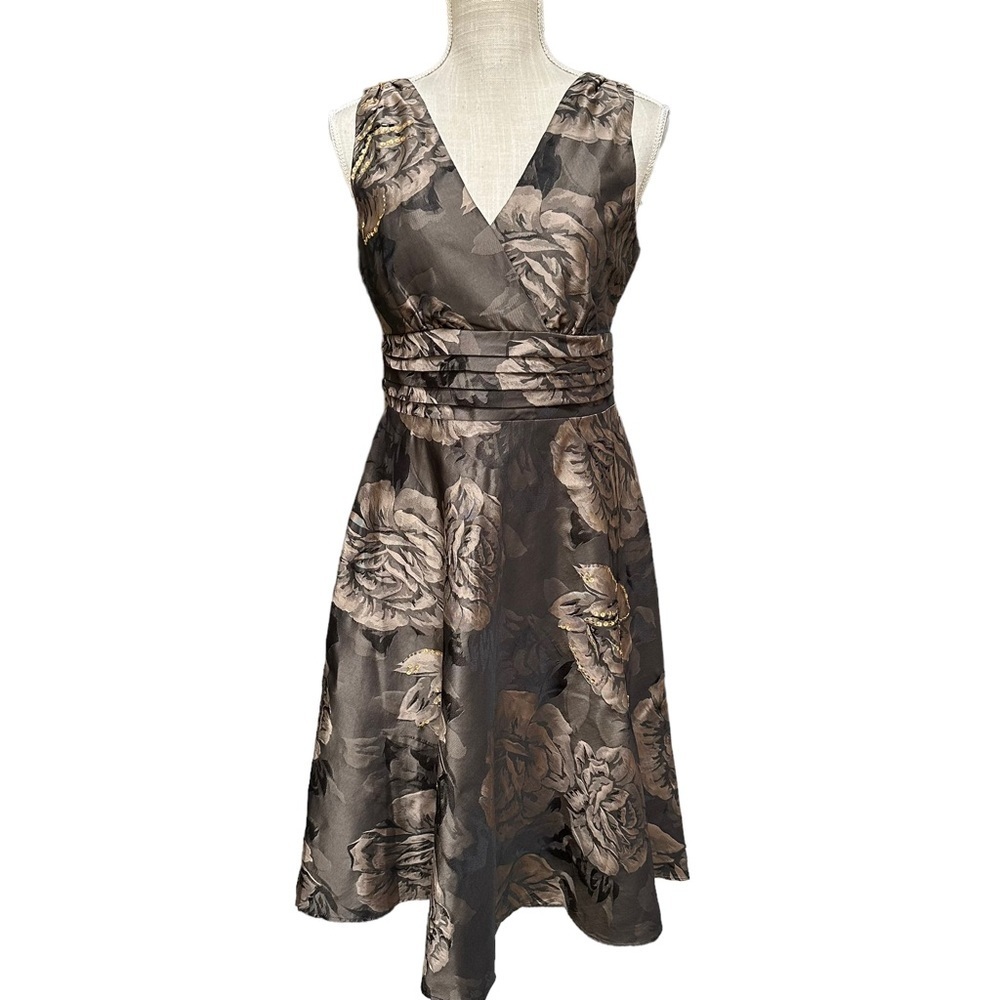 Robbie Bee Women's Brown A-Line Floral Print with Embroideries V-Neck Midi Dress